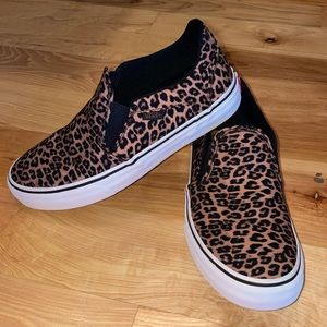 Cheetah/Leopard Print Slip-On Vans